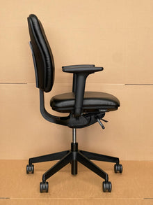 Refurbished Senator Dash Fully Adjustable Chair – Black PU image 3