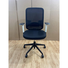 Refurbished Orangebox Do Chair – White/Black, Recline, Armrests, Lumbar image 3