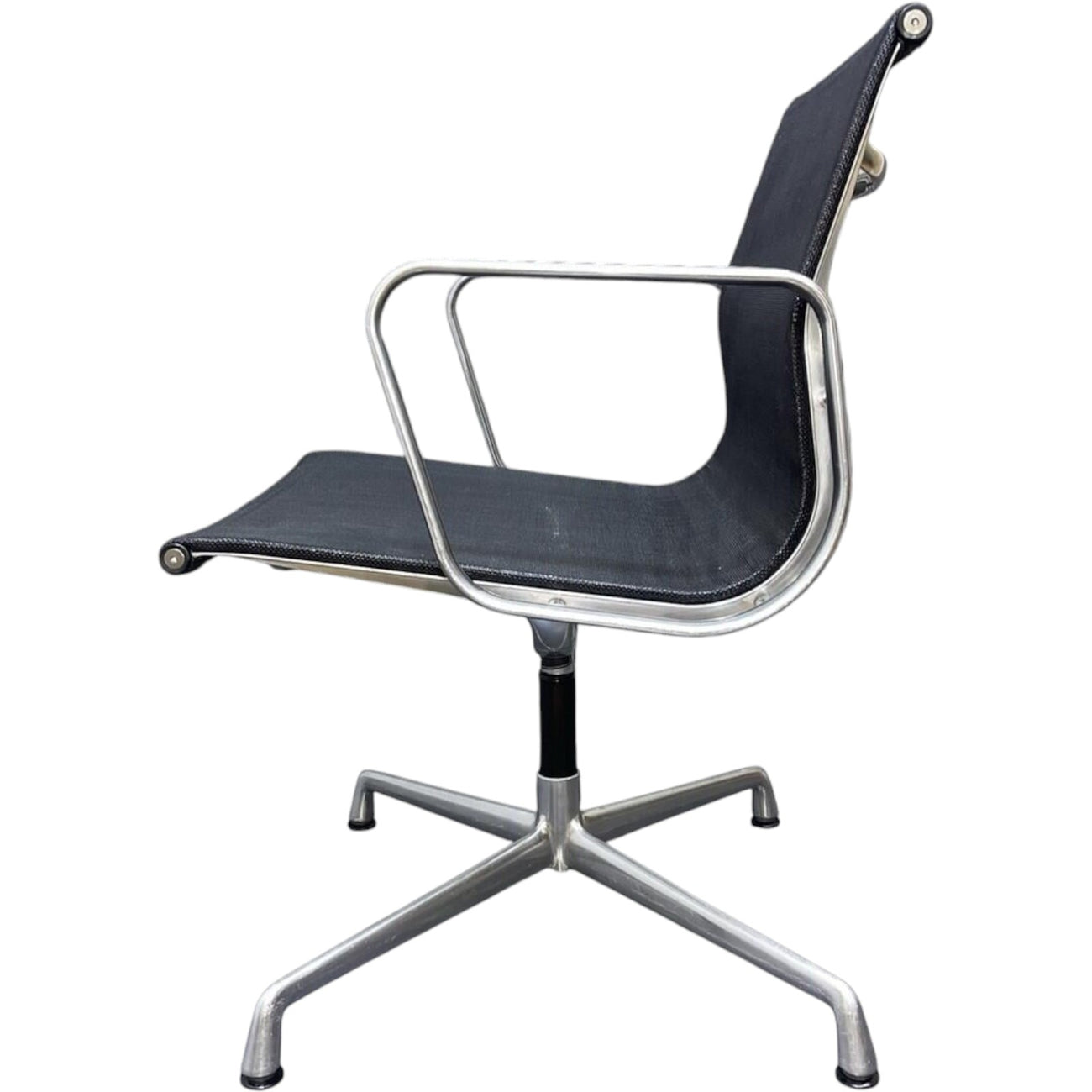 Genuine icf By Charles Eames Black Mesh Swivel Chair