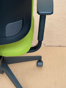 Steelcase Reply Lime Green Ergonomic Chair – Refurbished image 5