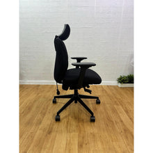 Refurbished Super Adjustable Ergonomic Office Chair – Black, Excellent Condition image 2