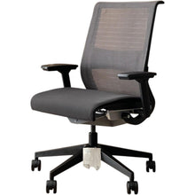 Refurbished Steelcase Think V1 Task Chair – Great Condition, Multiple Available image 4
