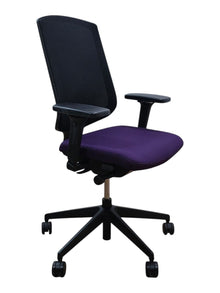 Refurbished Senator Clipper Mesh Chair – Purple Seat image 1