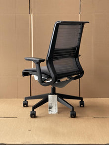 Refurbished Steelcase Think V1 Task Chair – Great Condition, Multiple Available