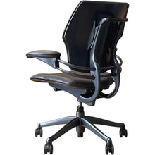 Refurbished Humanscale Freedom Chair – Dark Chocolate Brown Leather (RRP £1,239) image 6