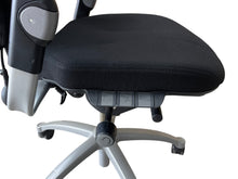 Refurbished RH Logic 400 Chair with Headrest – Black & Silver image 8