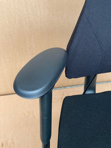 BMA Axia 2.0 High-Back Chair with Headrest & Footring – Refurbished image 9