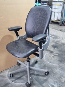 Refurbished Steelcase Leap Ergonomic Chair – Smokey Grey/Black Leather