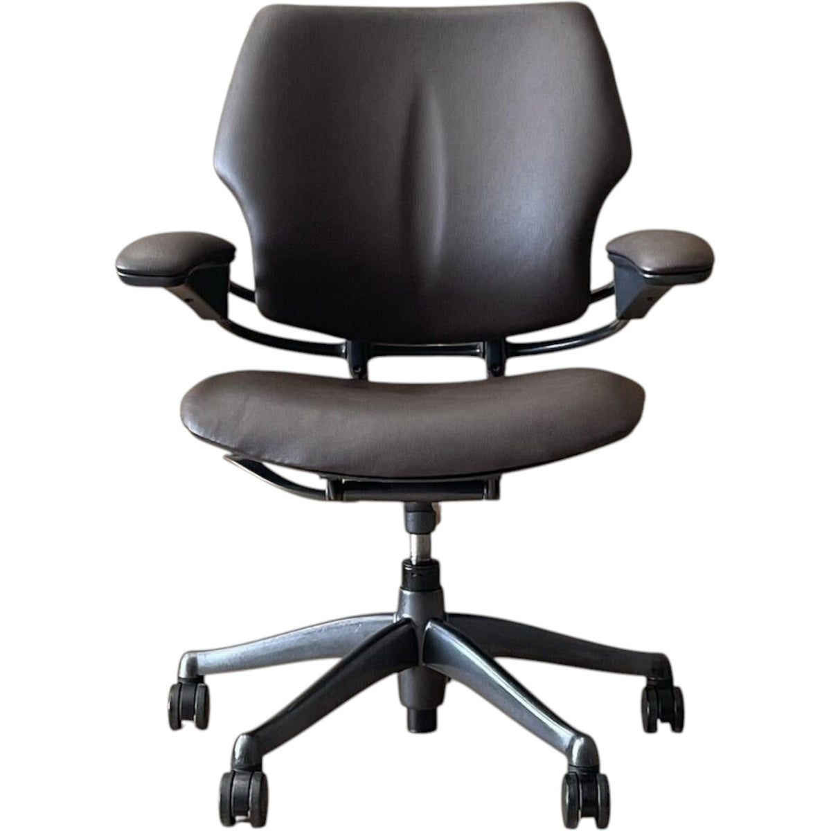 Refurbished Humanscale Freedom Chair – Dark Chocolate Brown Leather (RRP £1,239)