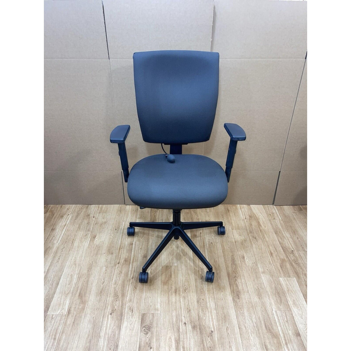 Refurbished Highly Adjustable Operator Office Chair – Lumbar Support