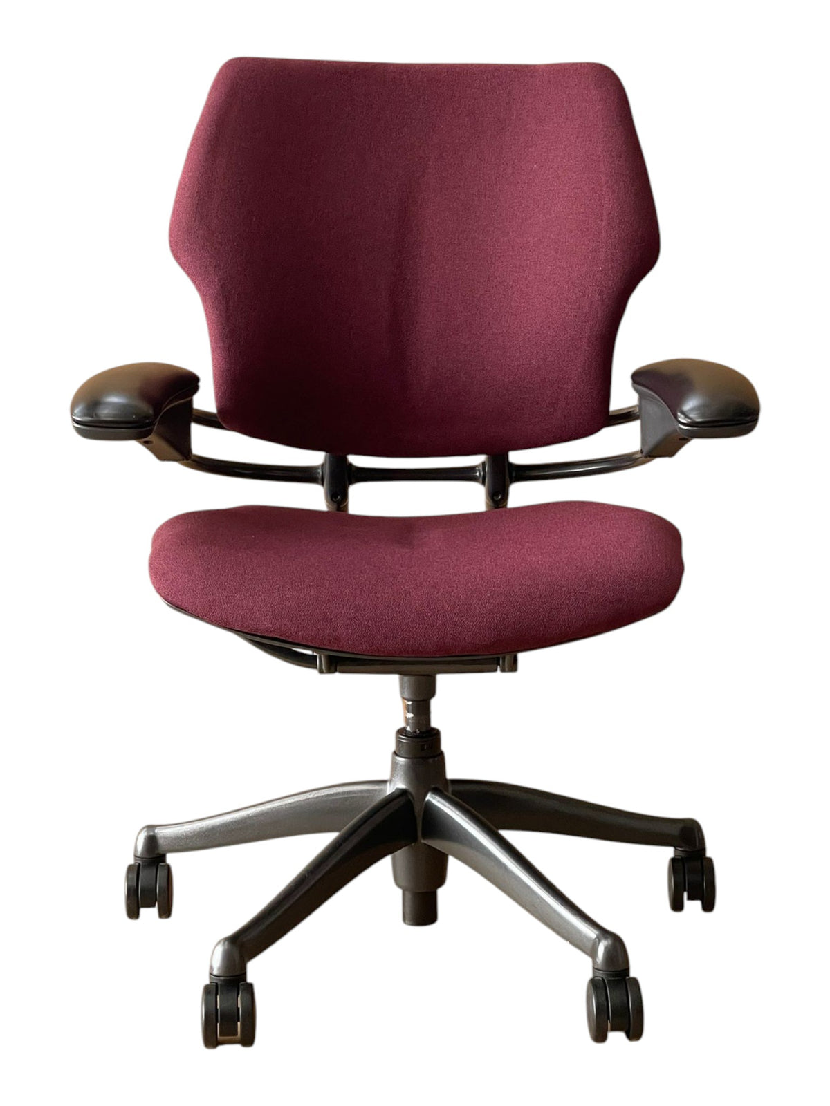 Refurbished Humanscale Freedom Task Chair – Burgundy