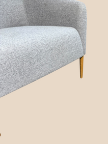 Refurbished Boss Design Manta Armchair – Light Grey image 4