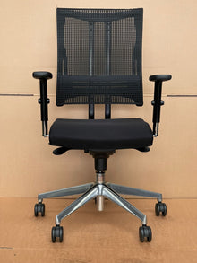 Nowy Styl Black Mesh Ergonomic Office Chair – Refurbished image 2