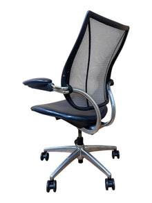 Refurbished Humanscale Liberty Mesh Chair – Navy Leather & Polished Frame image 9