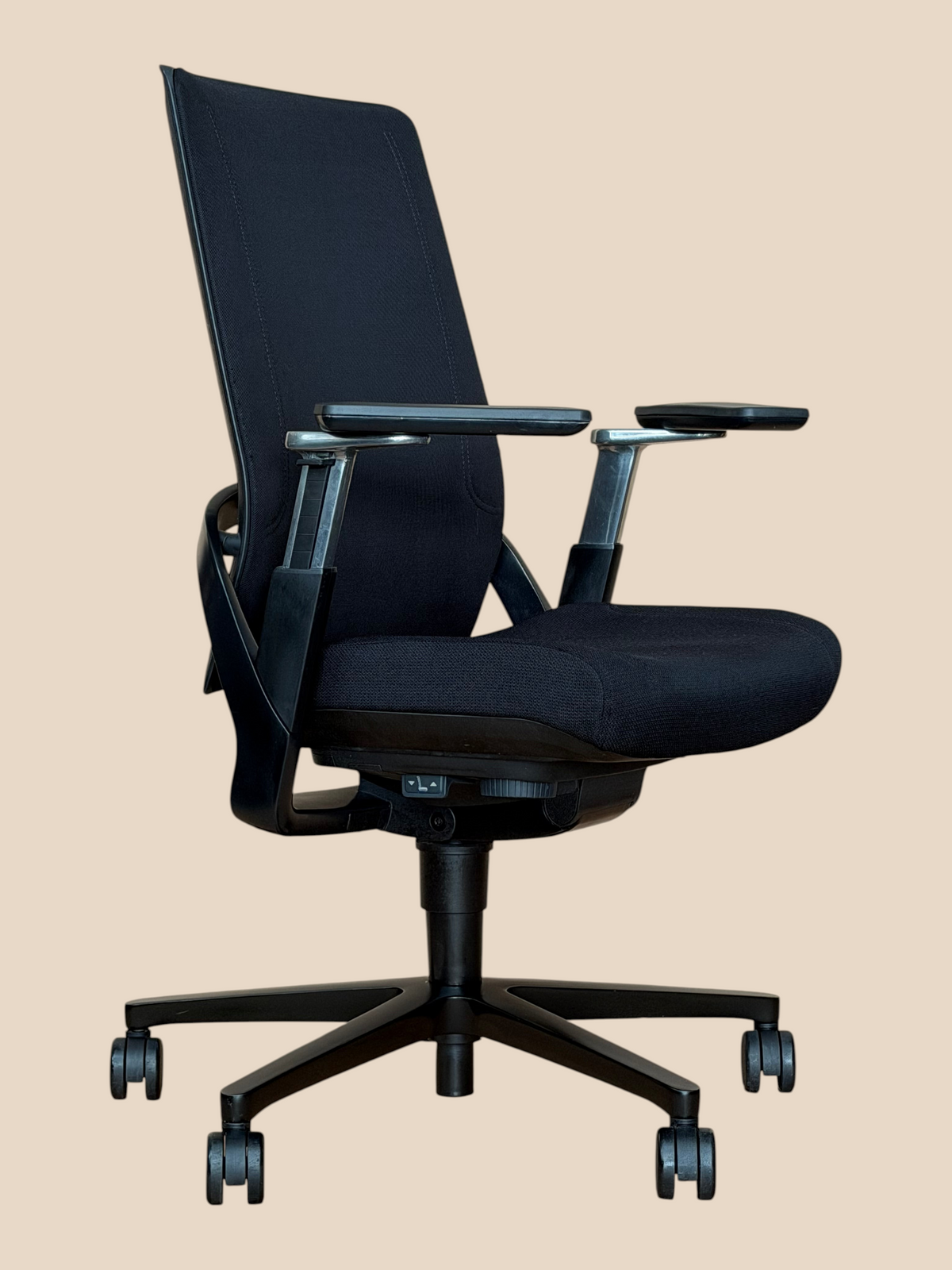 Refurbished Senator i-Workchair in Black