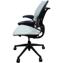 Refurbished Humanscale Freedom Executive Chair – Cream White image 5