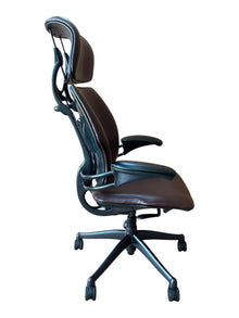 Refurbished Humanscale Freedom Headrest Chair – Brown Cowhide Leather image 4