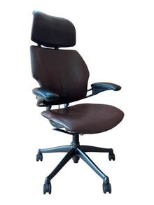 Refurbished Humanscale Freedom Headrest Chair – Brown Cowhide Leather image 3