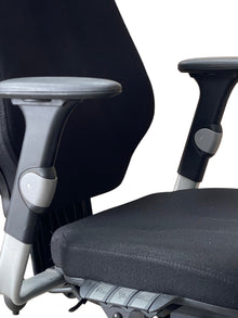 Refurbished RH Logic 400 Chair with Headrest – Black & Silver image 5