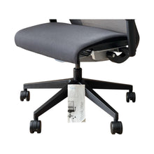 Refurbished Steelcase Think V1 Task Chair – Great Condition, Multiple Available image 6