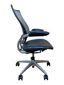 Refurbished Humanscale Liberty Mesh Chair – Navy Leather & Polished Frame image 3