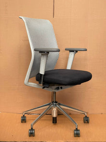 Refurbished Vitra AM Grey Mesh Ergonomic Task Chair image 3