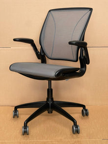 Humanscale Diffrient World Grey Mesh Chair – Refurbished image 5