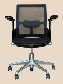 Refurbished Ahrend Verta Mesh Task Chair – Black image 2