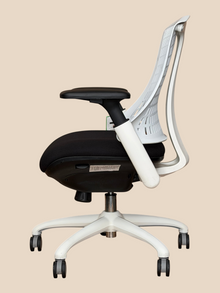 Refurbished Dynamic Flex Office Chair White and Black image 5