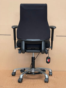BMA Axia 2.0 High-Back Chair with Headrest & Footring – Refurbished image 7