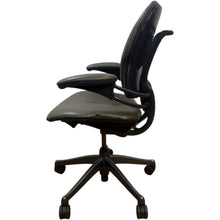Refurbished Humanscale Freedom Chair – Smokey Grey image 3