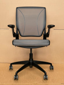 Humanscale Diffrient World Grey Mesh Chair – Refurbished image 2
