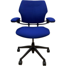 Refurbished Humanscale Freedom Chair – Blue Fabric image 2