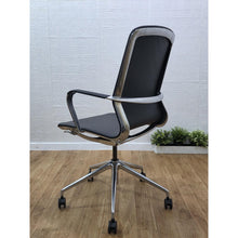 Refurbished Dynamic Lucia Executive Office Chair – Height Adjustable, Back Recline image 5