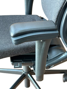 Refurbished Ahrend 230 Office Chair – Charcoal Fabric image 8