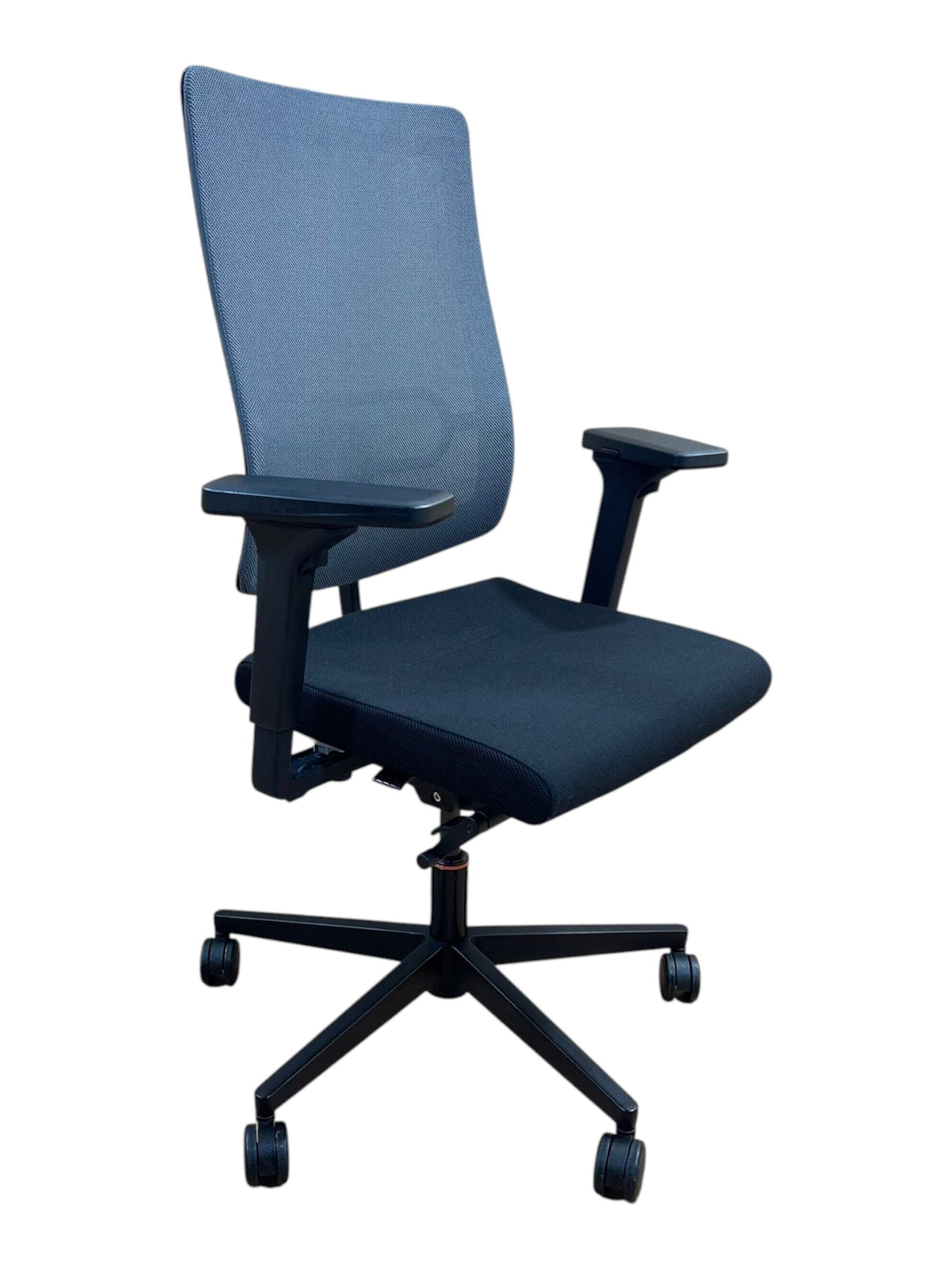 Refurbished Sedus se:do Mesh Office Chair – Blue / Black