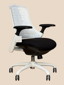 Refurbished Dynamic Flex Office Chair White and Black image 3