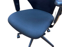 Refurbished Fully Adjustable Ergonomic Office Chair – Navy image 7