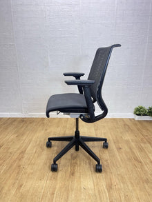 Steelcase Think V1 Ergonomic Office Chair – Lumbar Support – Grey