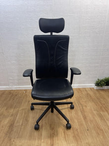 Refurbished Senator Agitus Executive Office Chair – Black Leather