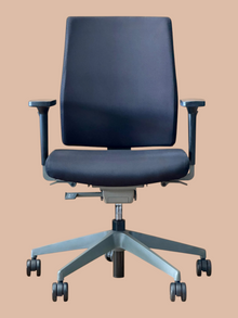 Refurbished Senator Freeflex Task Chair – Black Fabric, Grey Frame image 2