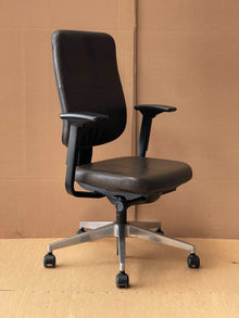 Steelcase Reply Brown Leather Office Chair – Refurbished image 2
