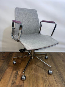 Refurbished Pilot Low Swivel Chair – Low Back (RRP £1,087)