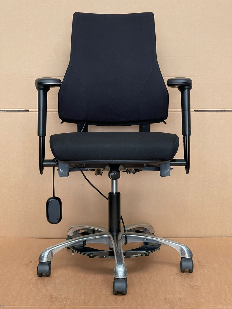 BMA Axia 2.0 High-Back Chair with Headrest & Footring – front view