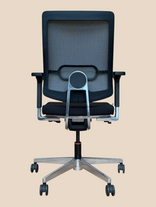 Refurbished Sedus Black Dot Net Chair – Black & Polished image 5