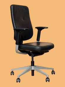 Refurbished Steelcase Reply Leather Office Chair – Black image 4