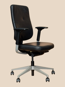 Refurbished Steelcase Reply Leather Office Chair – Black image 4