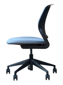 Refurbished Steelcase Cobi Meeting Chair – Grey Seat, Black Frame image 3