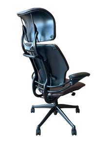 Refurbished Humanscale Freedom Headrest Chair – Brown Cowhide Leather image 6