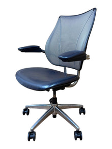 Refurbished Humanscale Liberty Mesh Chair – Navy Leather & Polished Frame image 4